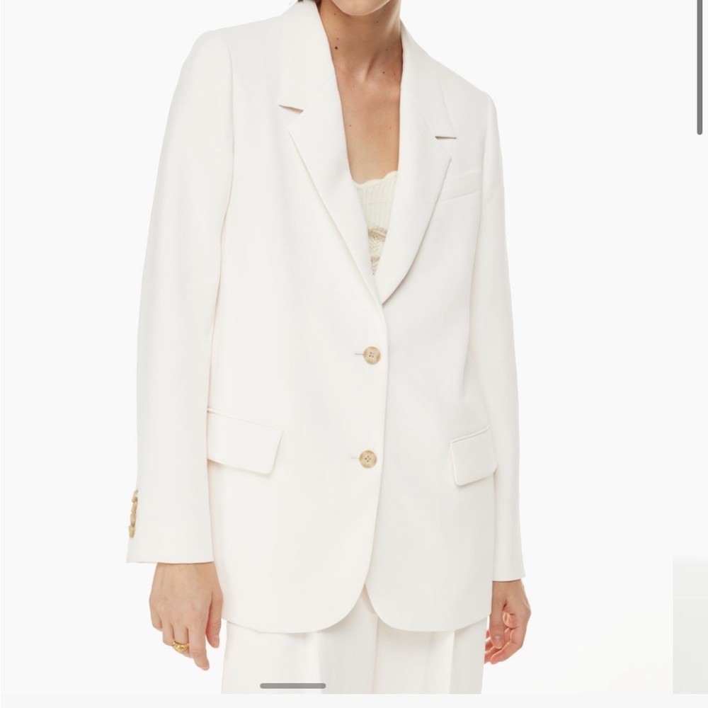 Aritzia color light birch Milestone Blazer
